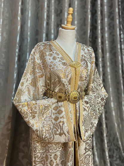 Golden Balloon Caftan – The Magic of Traditional Elegance