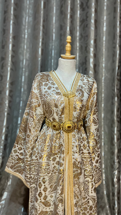 Golden Balloon Caftan – The Magic of Traditional Elegance