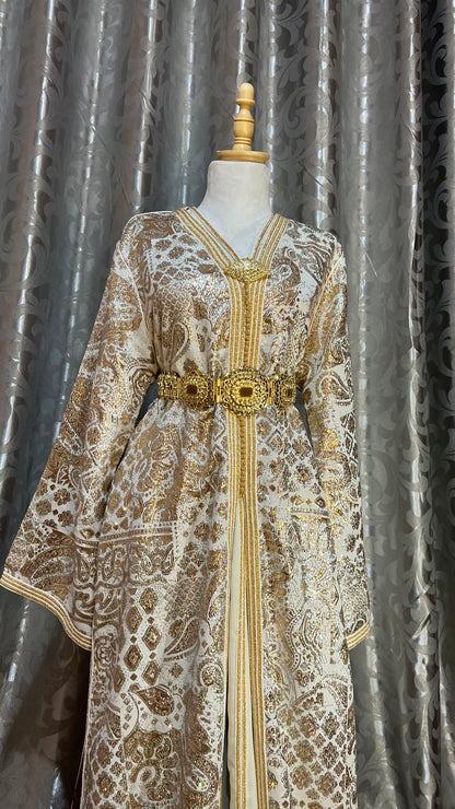 Golden Balloon Caftan – The Magic of Traditional Elegance